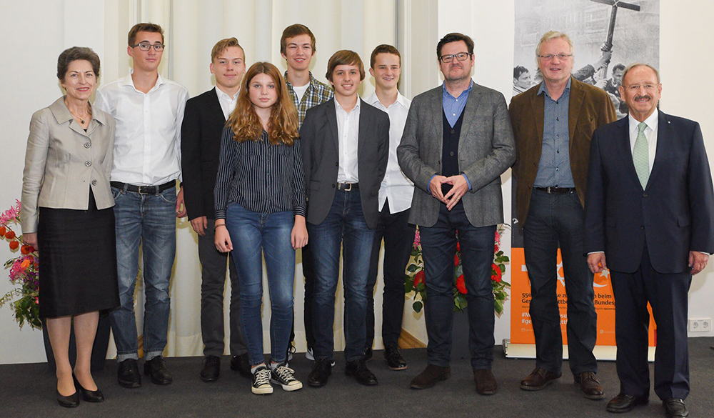Den Förderpreis beim Geschichtswettbewerb des Bundespräsidenten gewannen Schüler der Wissenswerkstatt. Die Preisverleihung fand nun im Landtag statt.