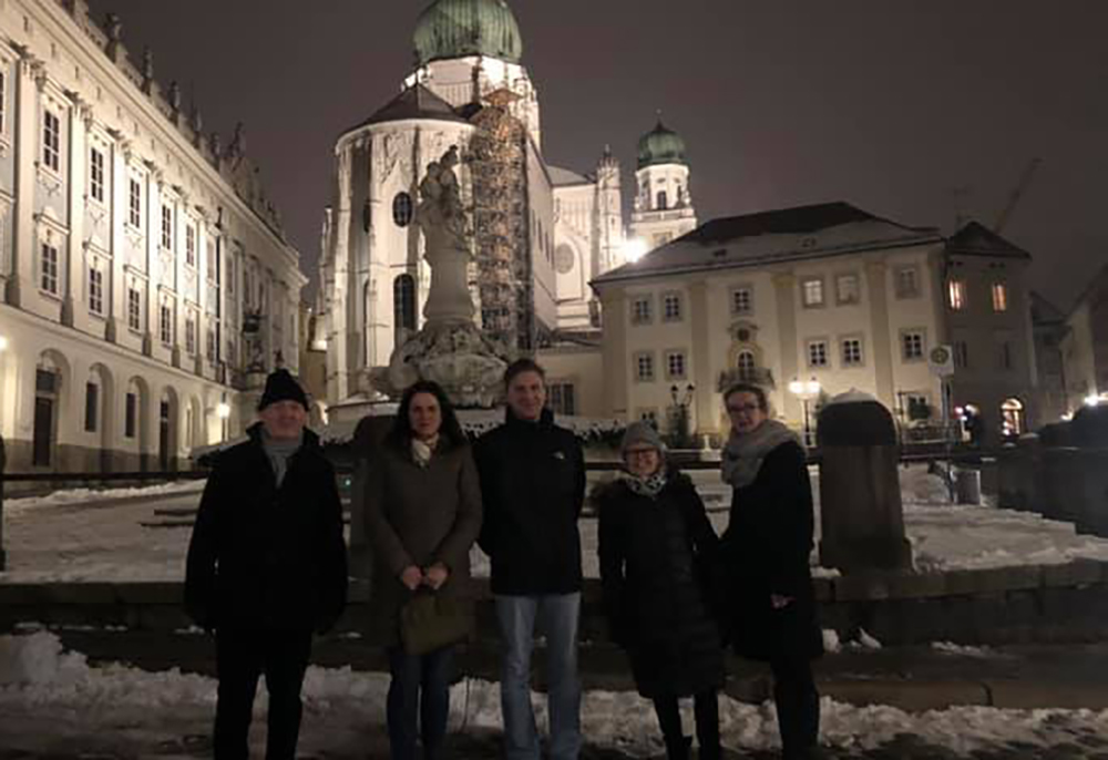 Kurt Ried (3.v.l.) war Mitte dieser Woche mit dem Team der Schul-Evaluatoren für das Katholische Schulwerk in Passau im Einsatz.
