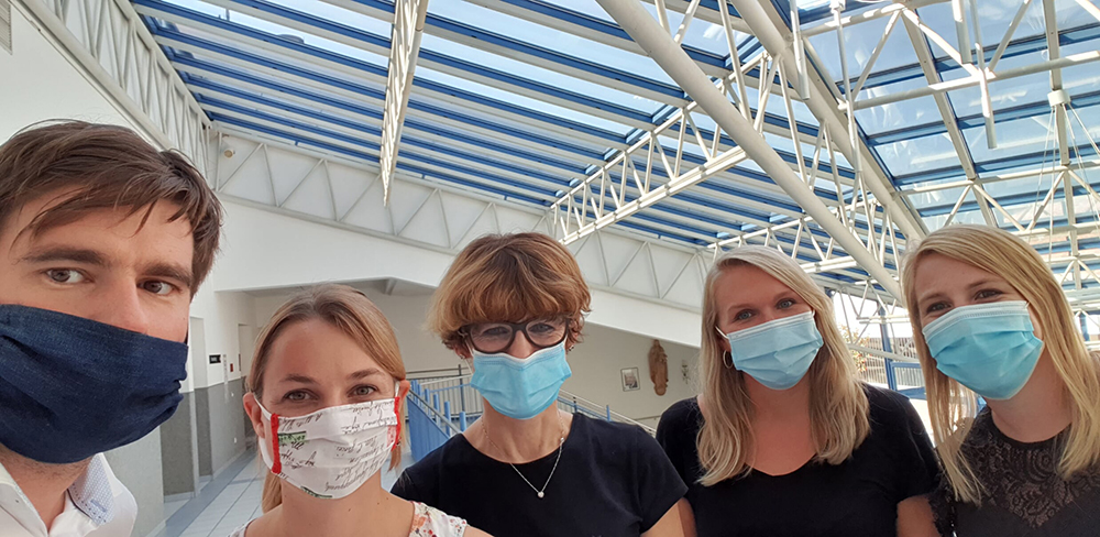 Arbeiten im Team International (v.l.): Stefan Popp, Eva Alfranseder, Leiterin Ursula Schwoerer, Judith Radlmeier, Regina Brandstetter.